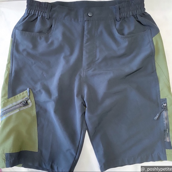 Other - Mens sports elite cargo shorts